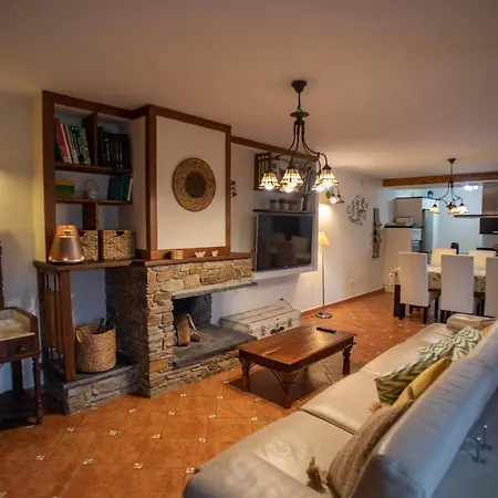 Casa Ria De * Navia